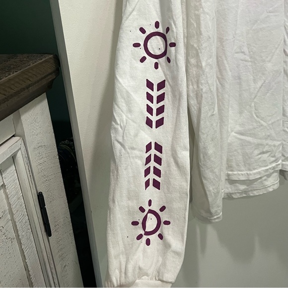 NWOT Coney Island Picnic Long Sleeve Graphic T-Shirt - Size L/XL - Picture 9 of 9